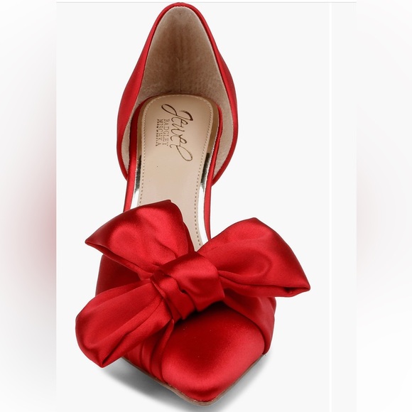 Jewel Badgley Mischka Red Satin Bow Heels - Picture 10 of 10